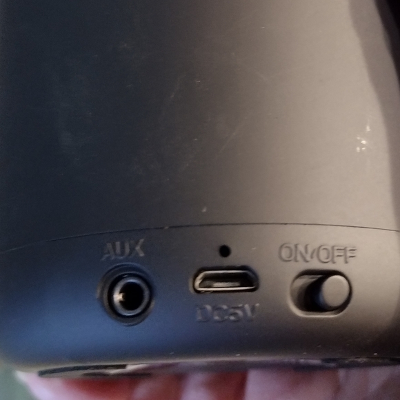 NEW SOUNDLOGIC Twin Wireless Speakers 3"x3.5" Bluetooth Ready - Picture 12 of 14